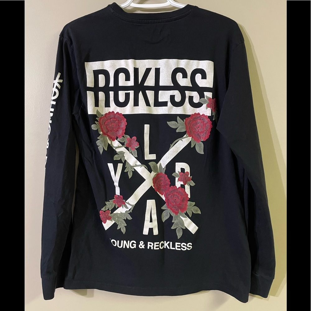 🌟2 for 30$!🌟 Young and Reckless long sleeve shirt - Black - Medium - Picture 2 of 4